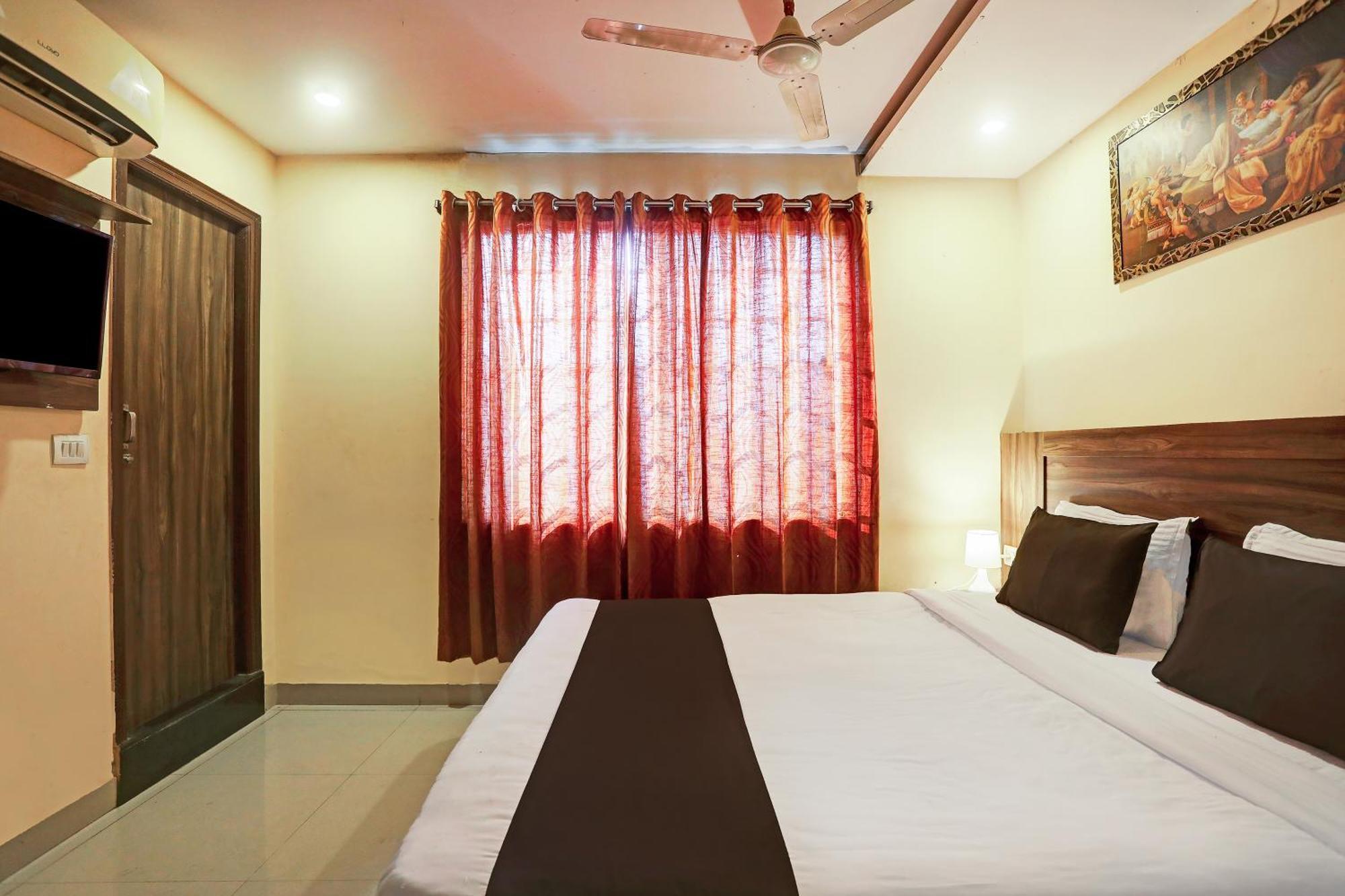 Super Hotel O Vaishnavi Inn ハイデラバード エクステリア 写真