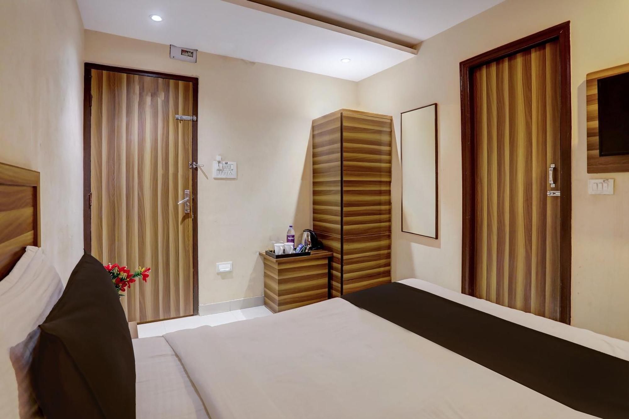 Super Hotel O Vaishnavi Inn ハイデラバード エクステリア 写真