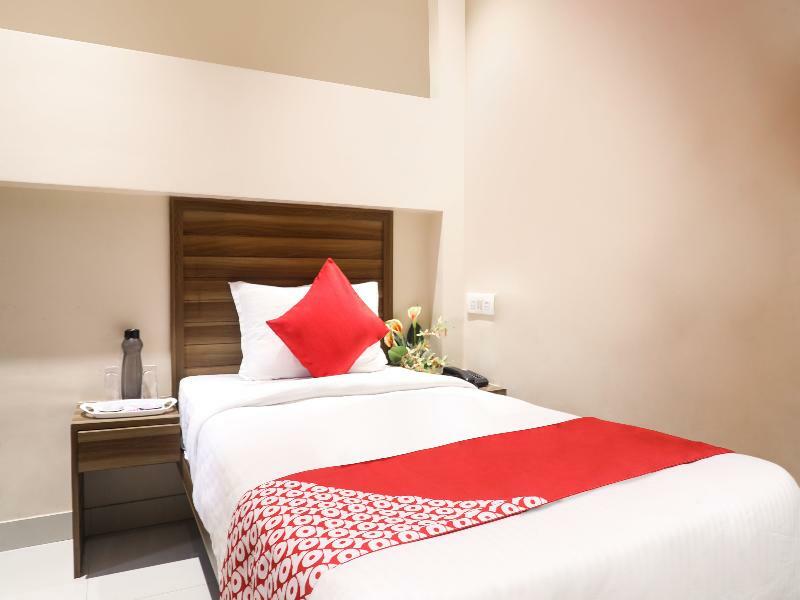 Super Hotel O Vaishnavi Inn ハイデラバード エクステリア 写真